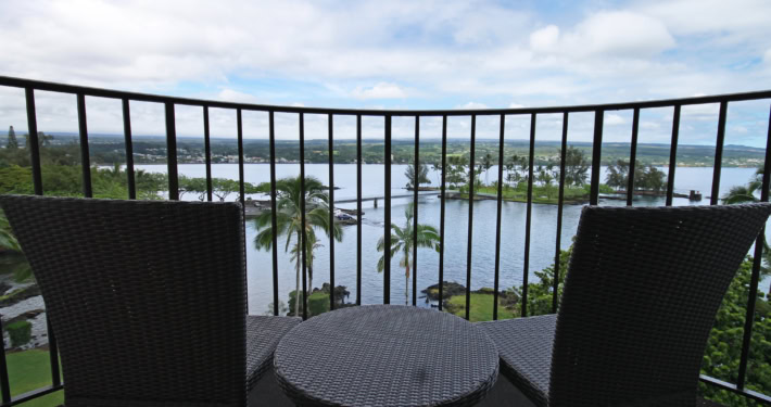 Hilo Hawaiian Hotel one bedroom ocean view lanai