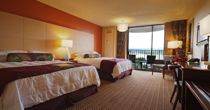 Hilo Hawaiian Hotel - Superior Room with two queen beds